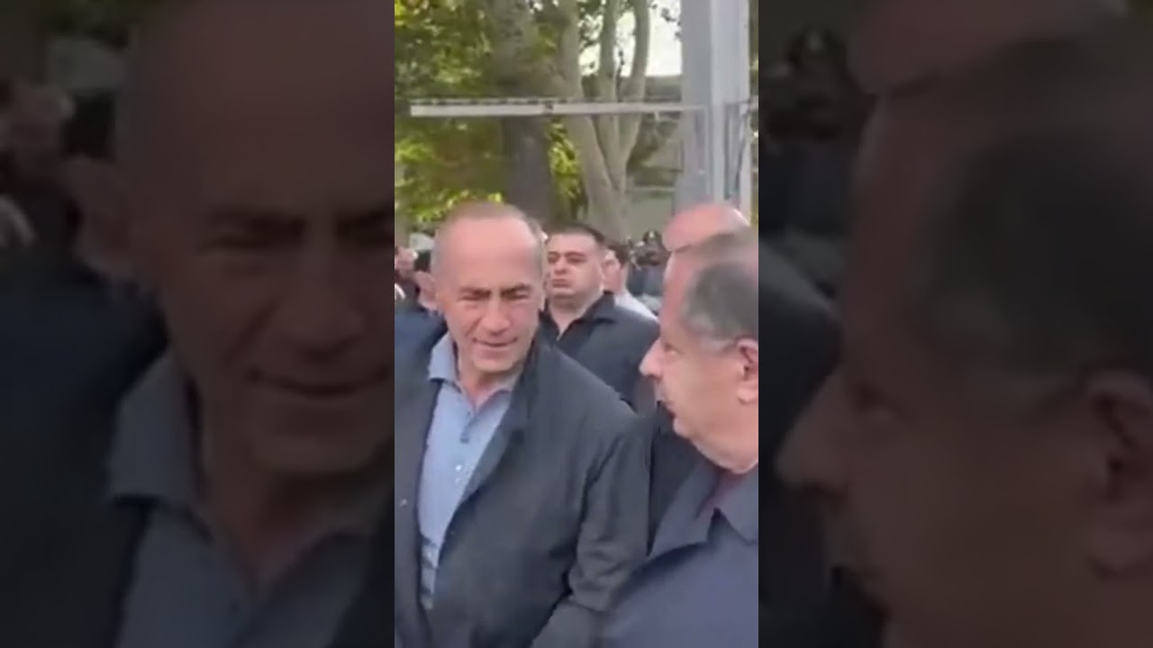 Ռոբերտ Քոչարյանը հակադրում է «ընդդիմության առաջնորդ» և «սոցիոլոգիական առաջնորդ» հասկացությունները